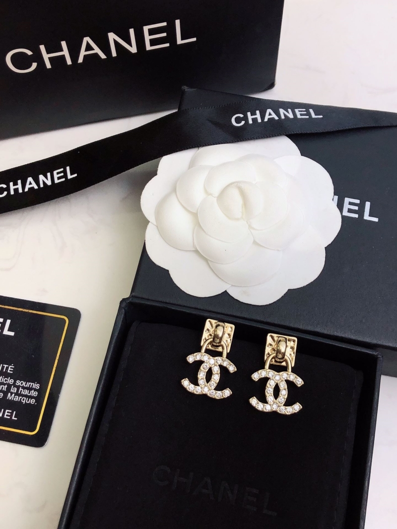 Ch**el earrings